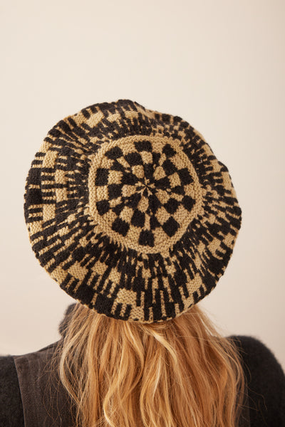 Overshot Waterwheel Tam Knitting Pattern