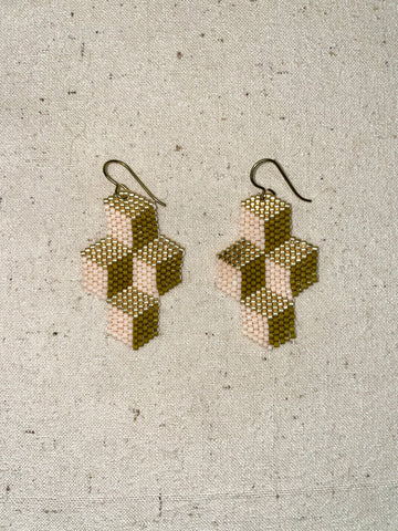 #023 Tumbling Blocks, Khaki